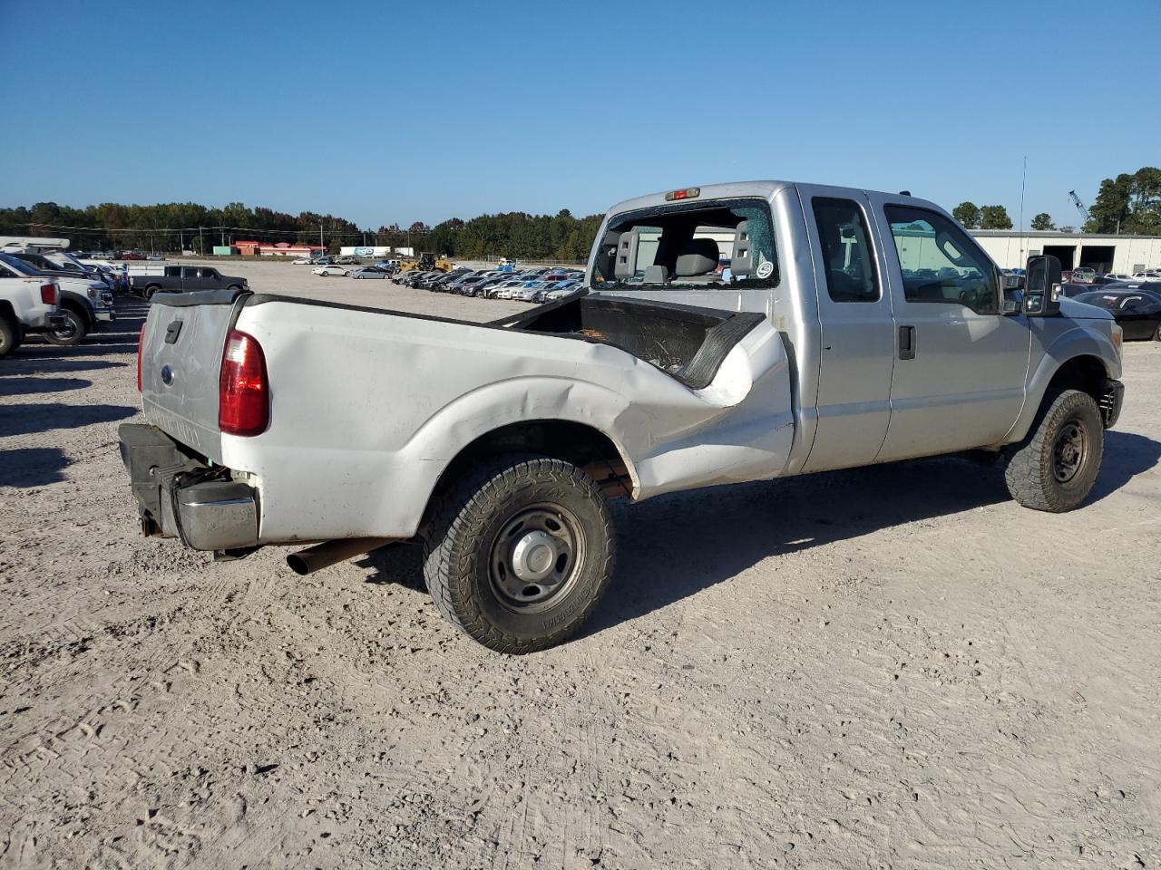 2011 Ford F350 - Image 3