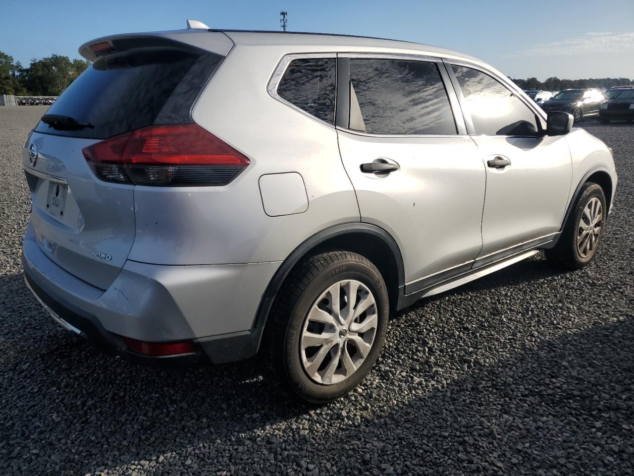 5N1AT2MV2JC785131 Nissan Rogue 2018. Фото: 2
