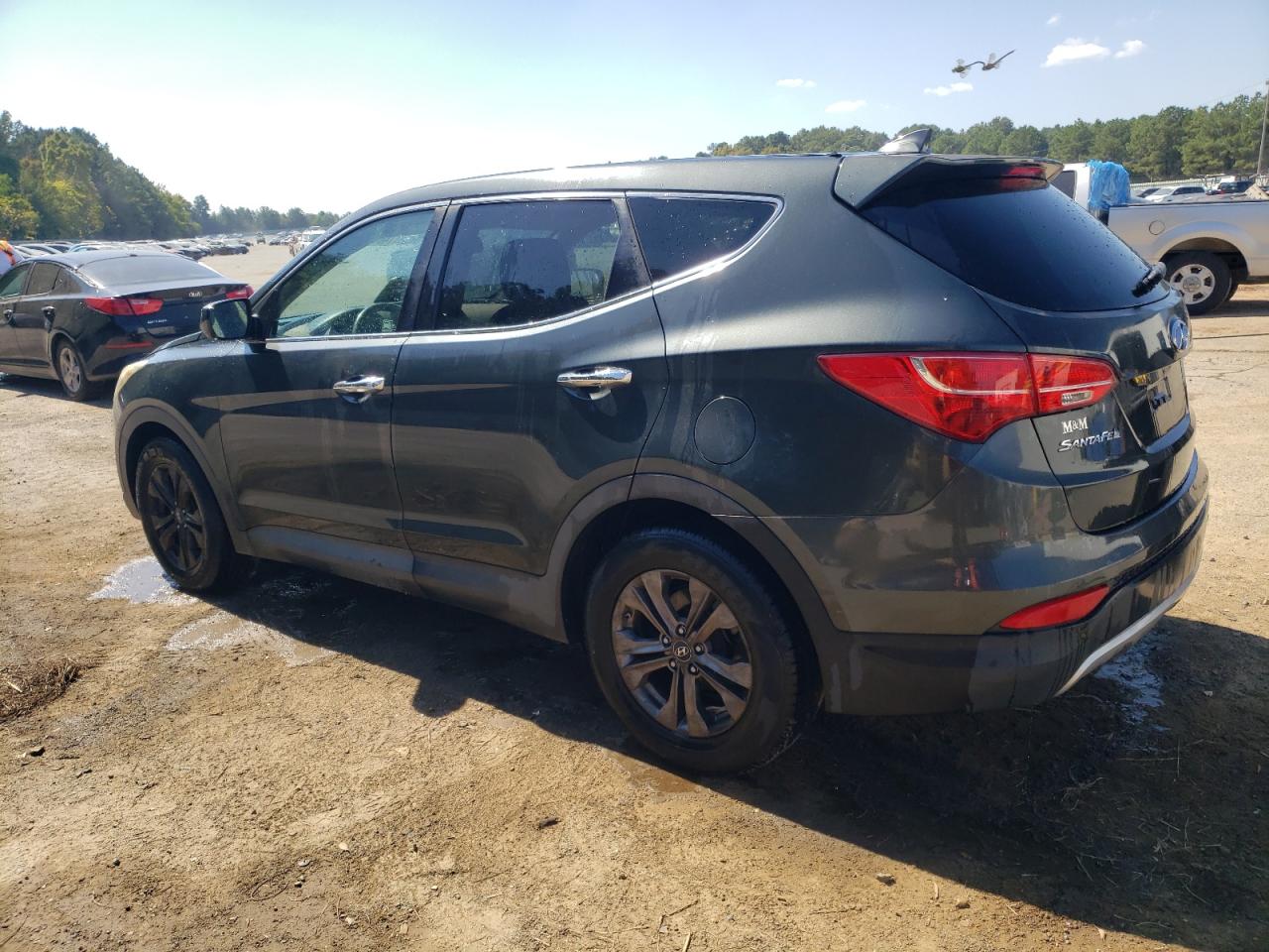 2013 Hyundai Santa Fe - Image 2