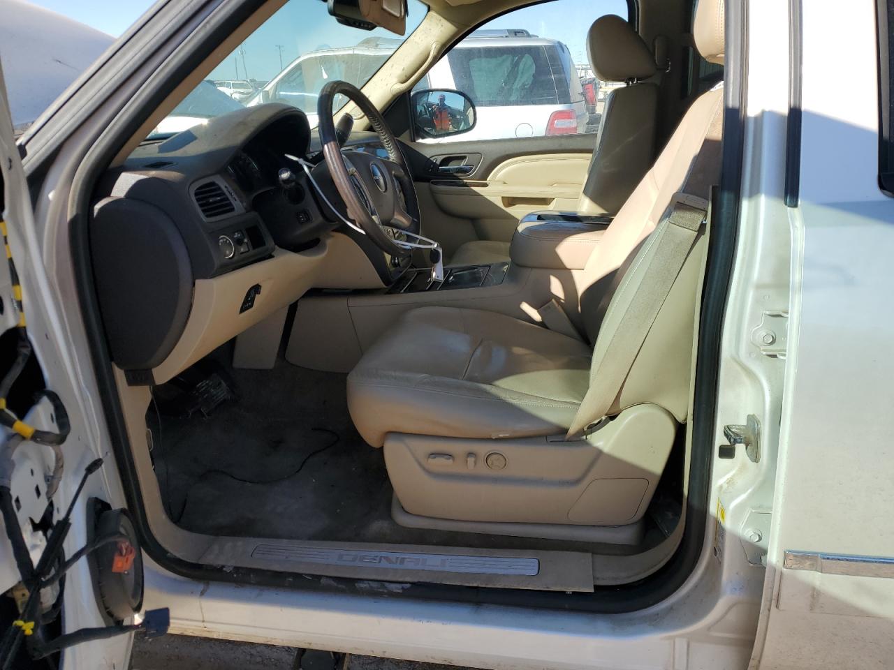 2013 GMC Yukon - Image 7