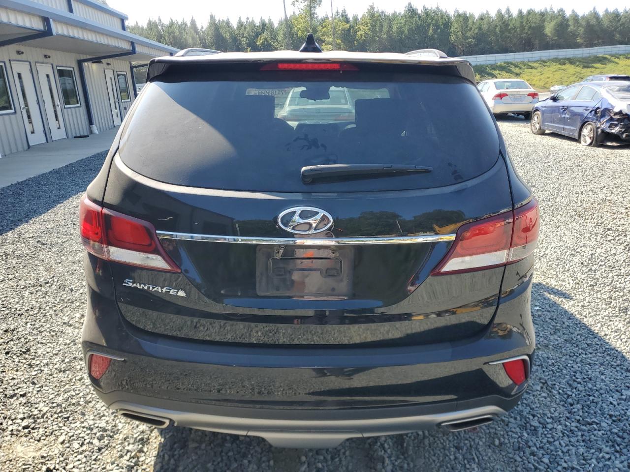 2017 Hyundai Santa Fe Se VIN: KM8SM4HF9HU250494 Lot: 75185944