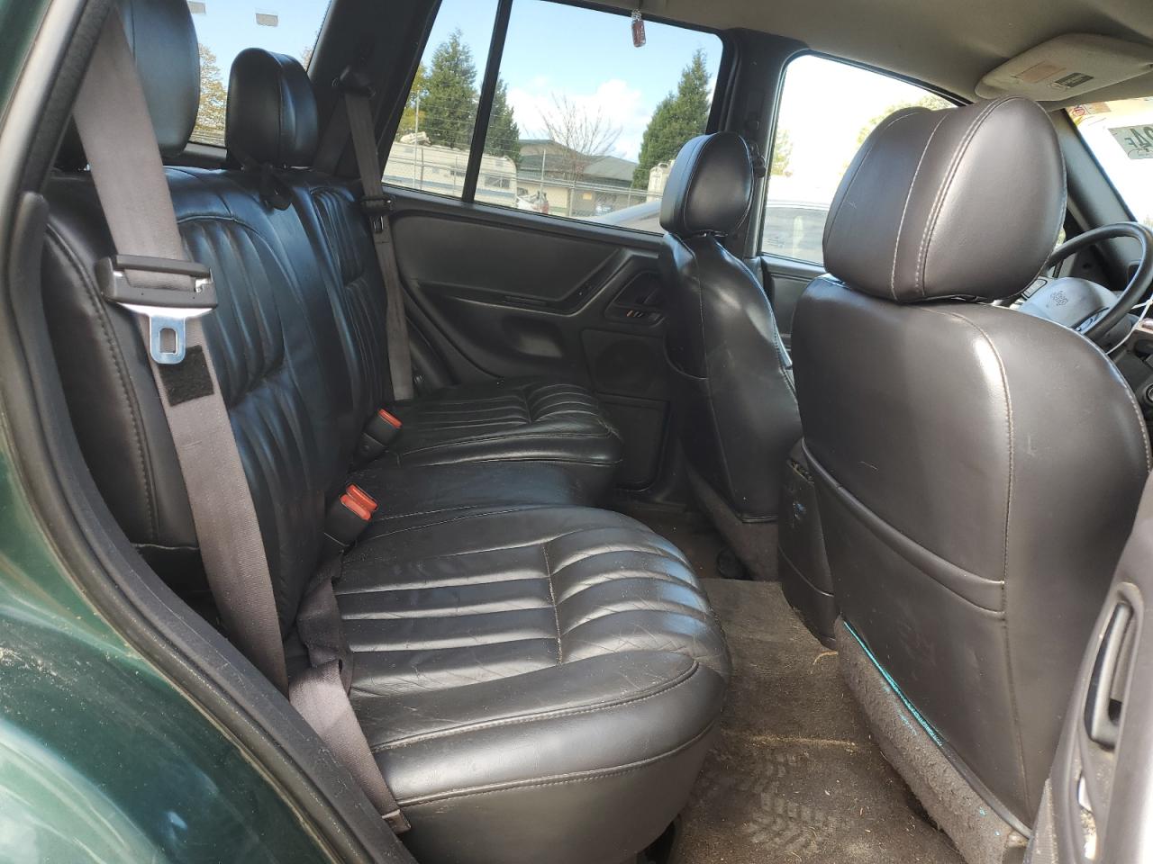 1999 Jeep Grand Cherokee - Image 11