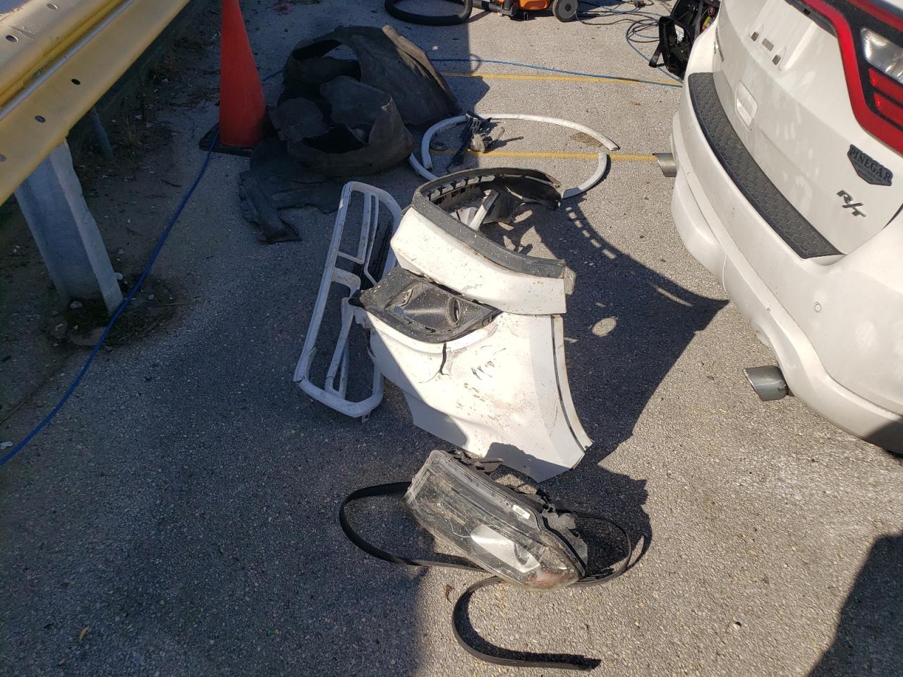 2015 Dodge Durango R/T VIN: 1C4SDJCT3FC729786 Lot: 74349304