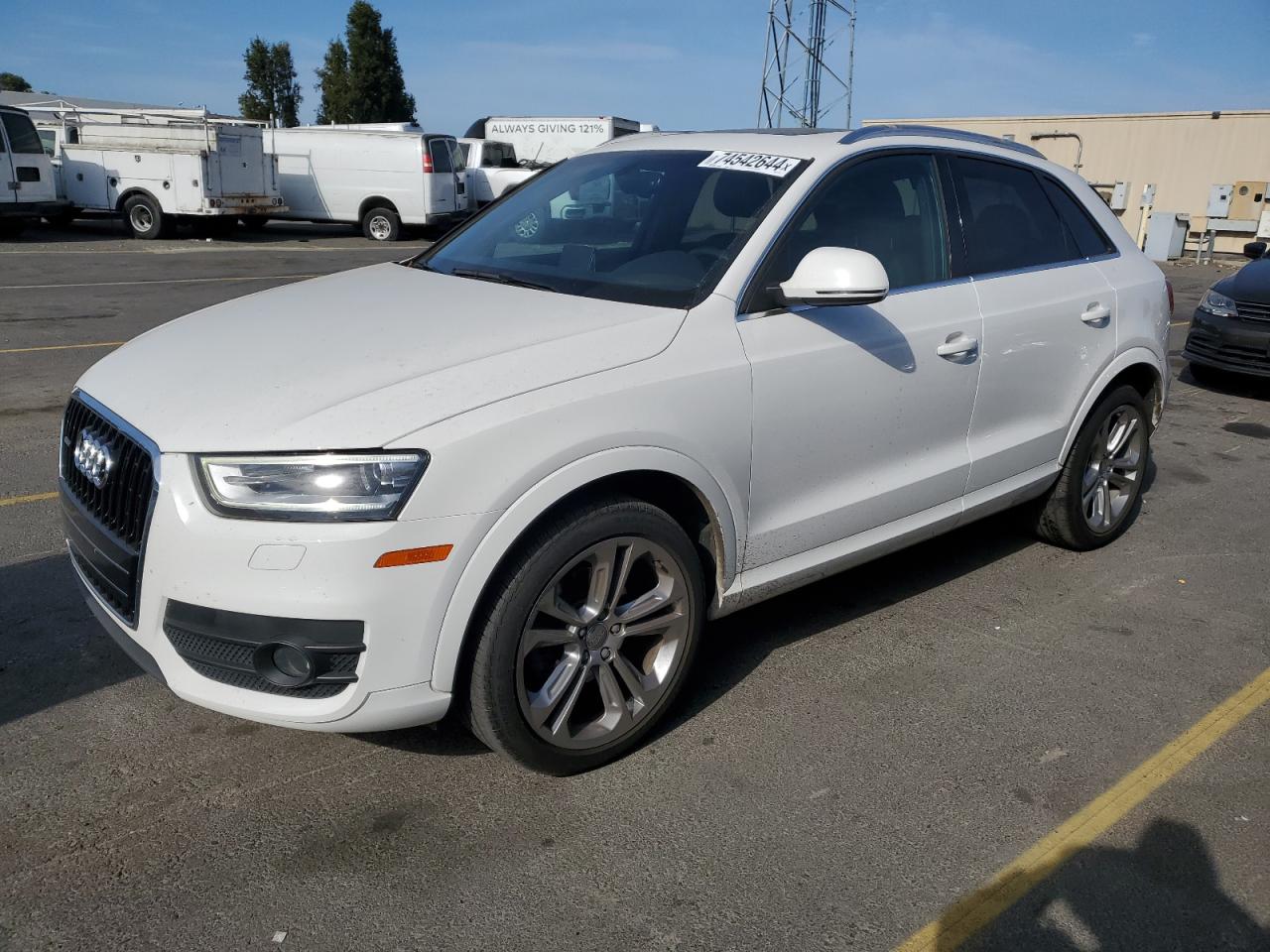 2015 Audi Q3 - Image 1