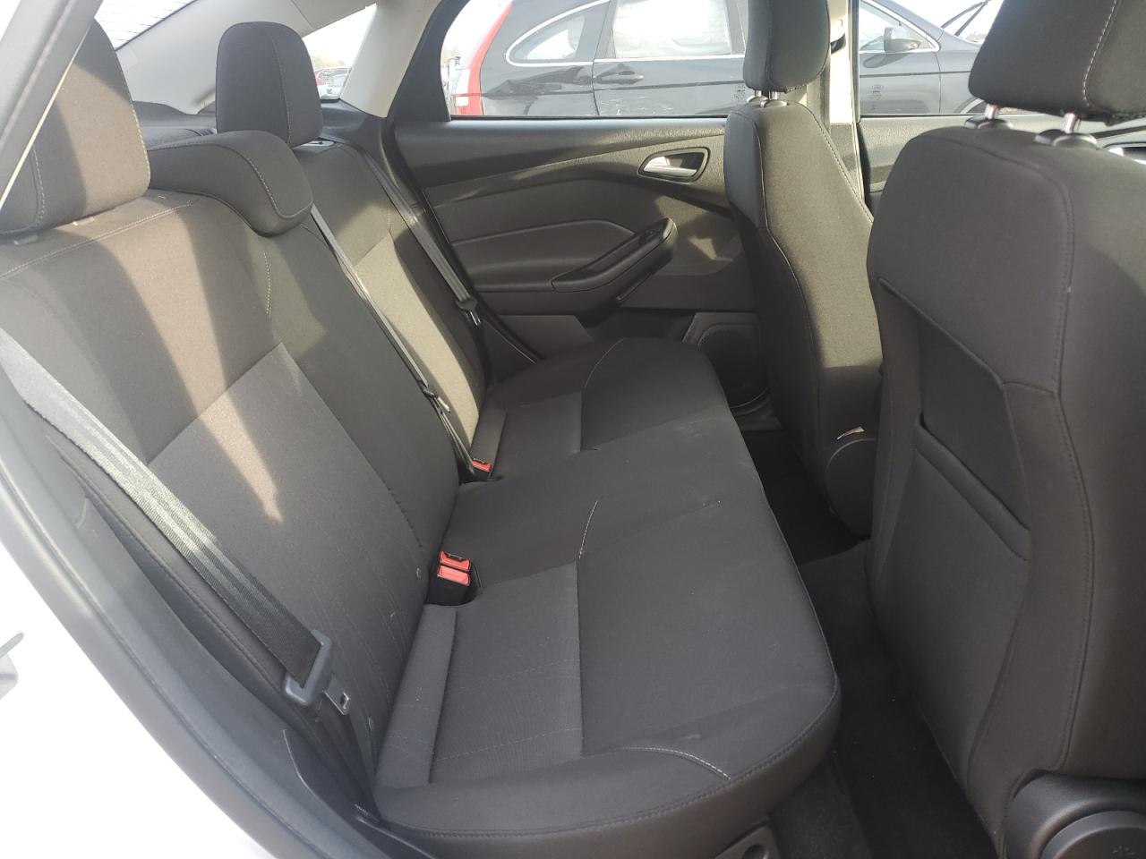 2018 Ford Focus - Image 11