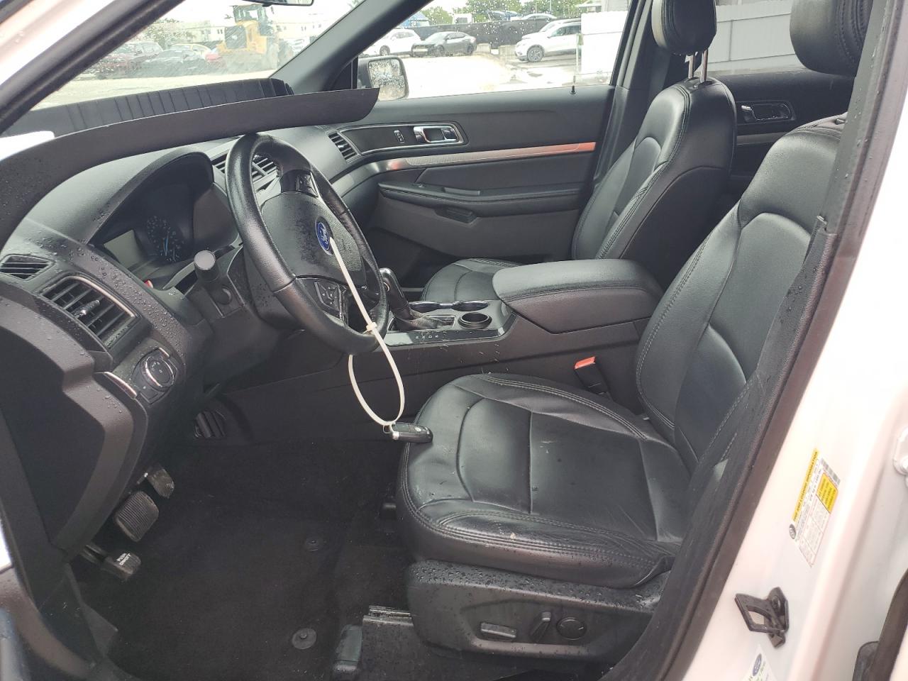 2019 Ford Explorer - Image 7