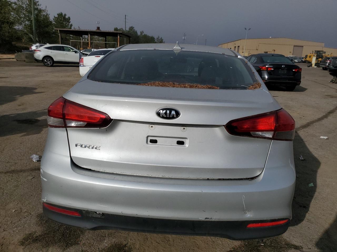 2018 Kia Forte Lx VIN: 3KPFK4A76JE202504 Lot: 78610404