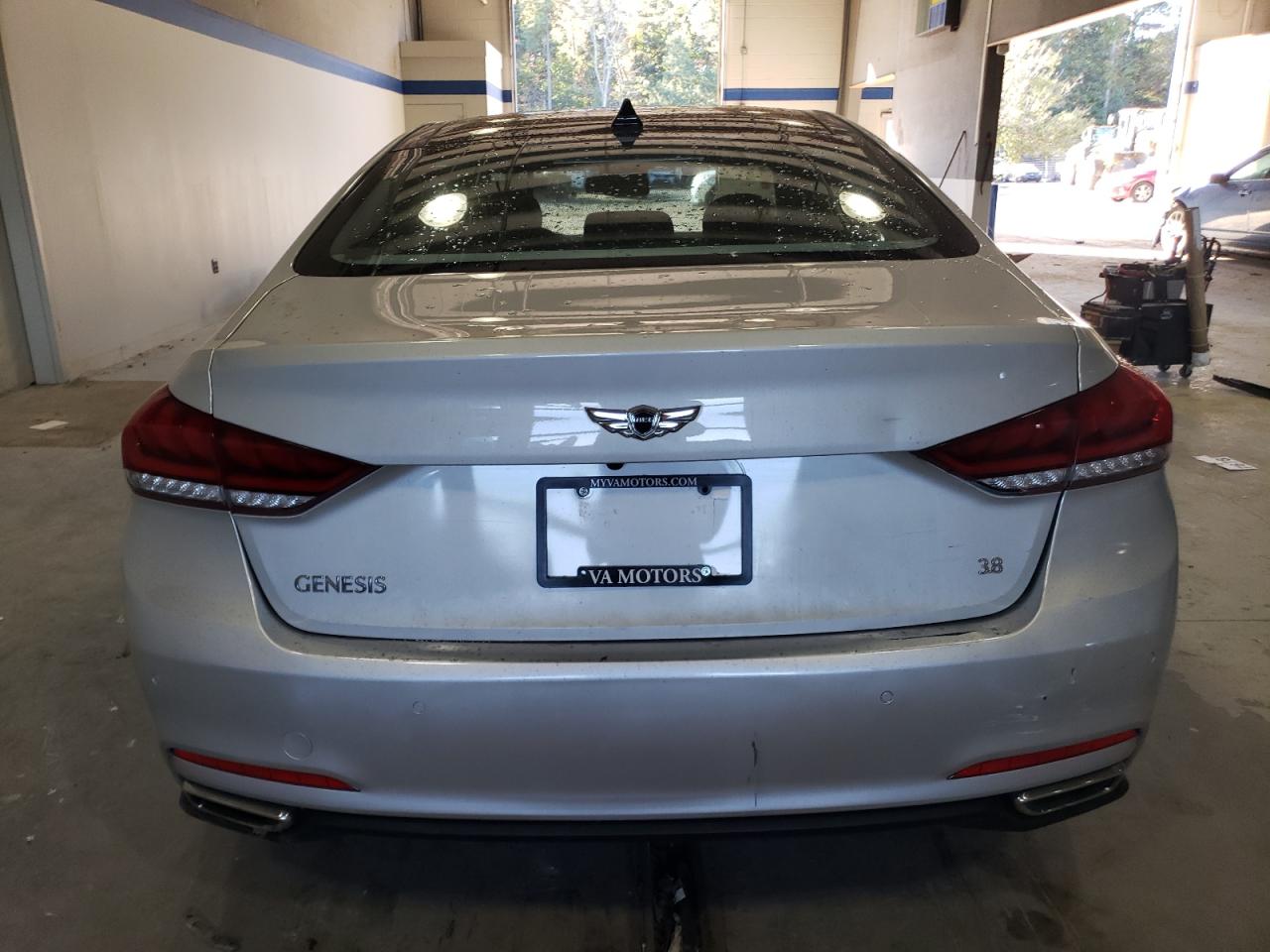 2015 Hyundai Genesis 3.8L VIN: KMHGN4JE3FU065228 Lot: 75567494