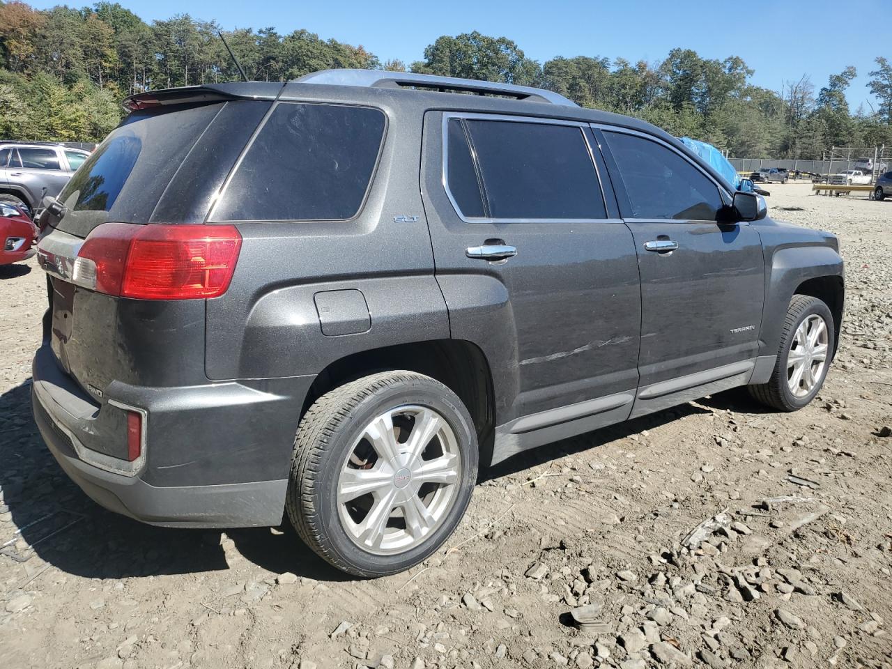 2017 GMC Terrain - Image 3