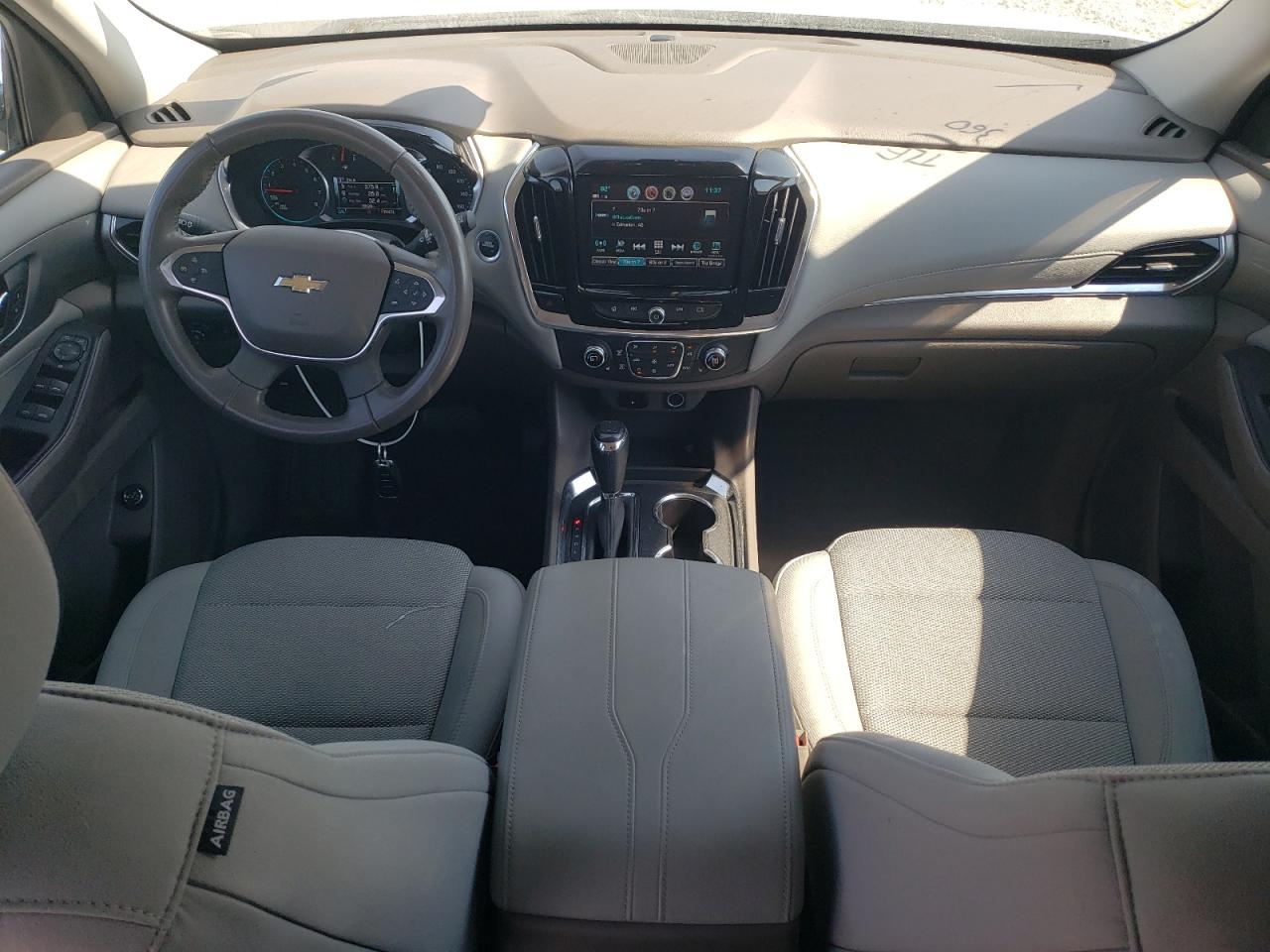 1GNERGKW5KJ107992 2019 Chevrolet Traverse Lt