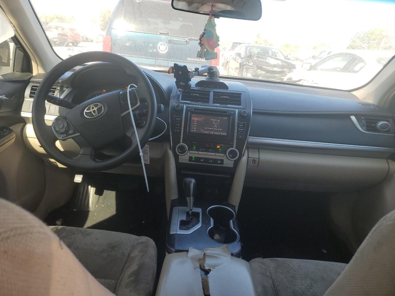 2014 Toyota Camry - Image 8
