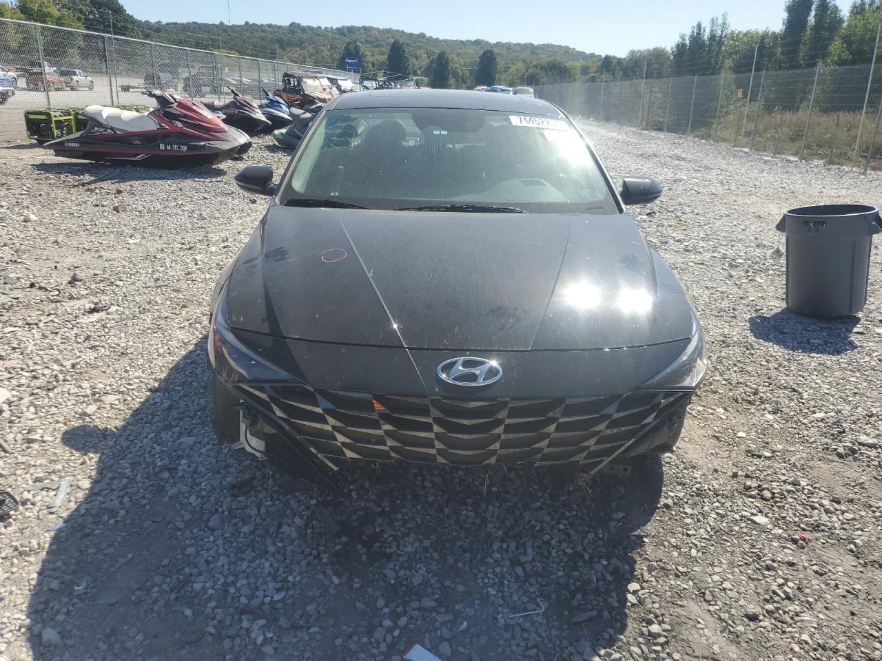 2023 Hyundai Elantra - Image 5