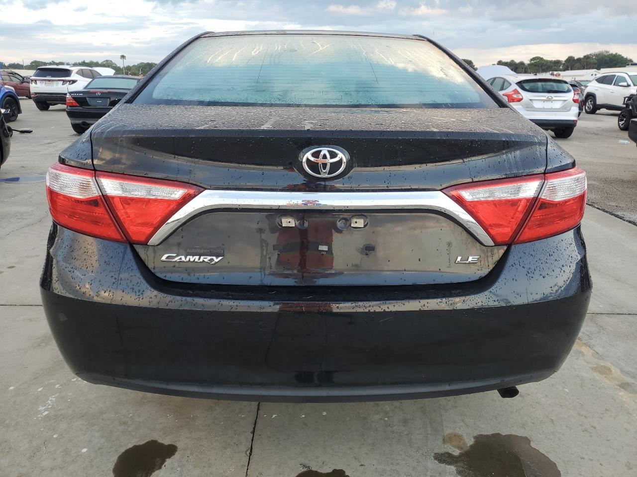 4T1BF1FK7HU309387 2017 Toyota Camry Le