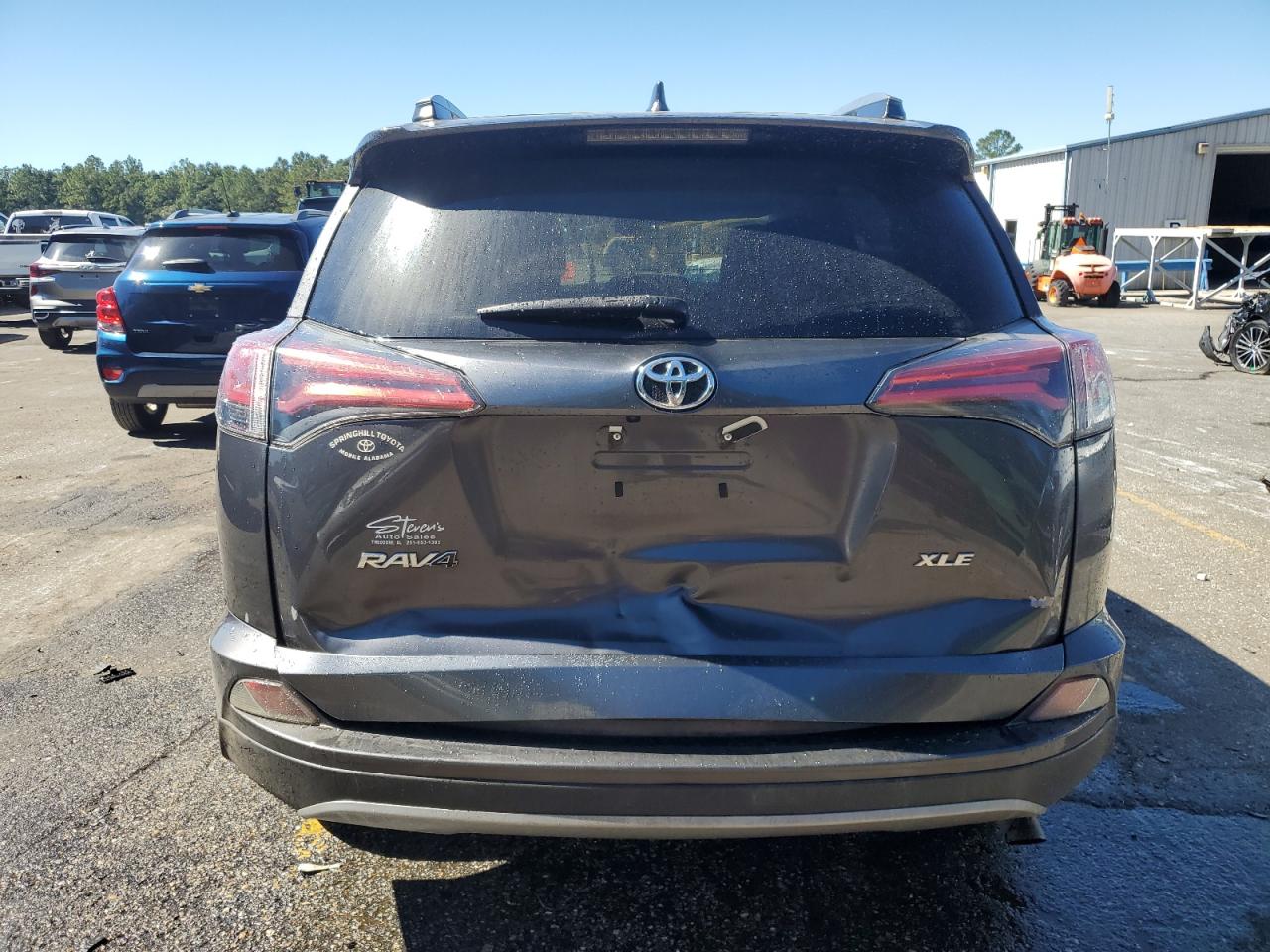 2017 Toyota Rav4 Xle VIN: 2T3WFREV2HW392147 Lot: 76687734