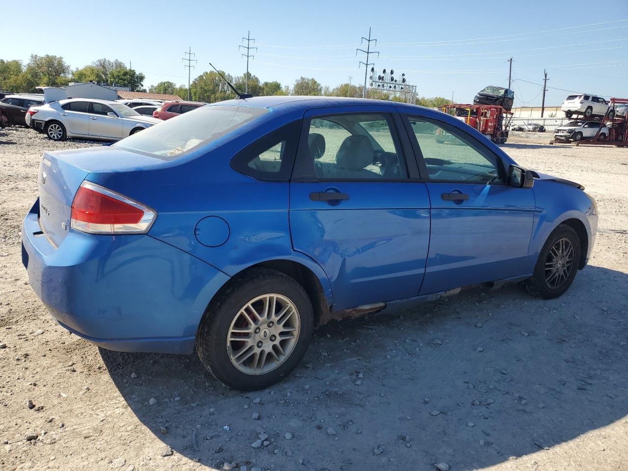 2010 Ford Focus - Image 3