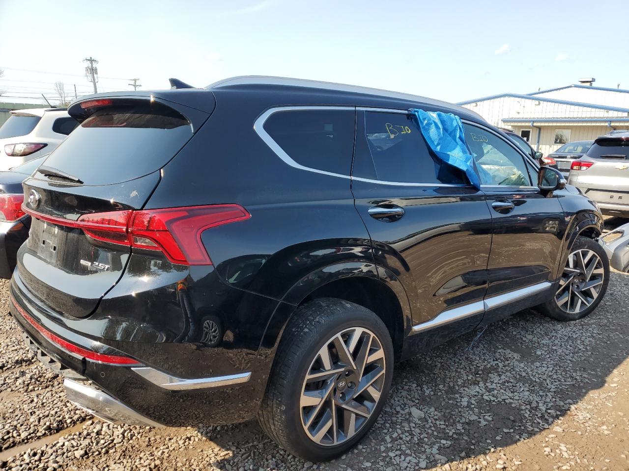 2023 Hyundai Santa Fe - Image 3
