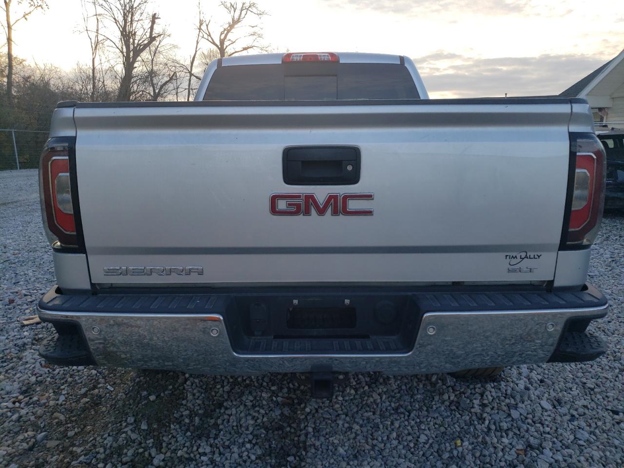 2017 GMC Sierra - Image 6