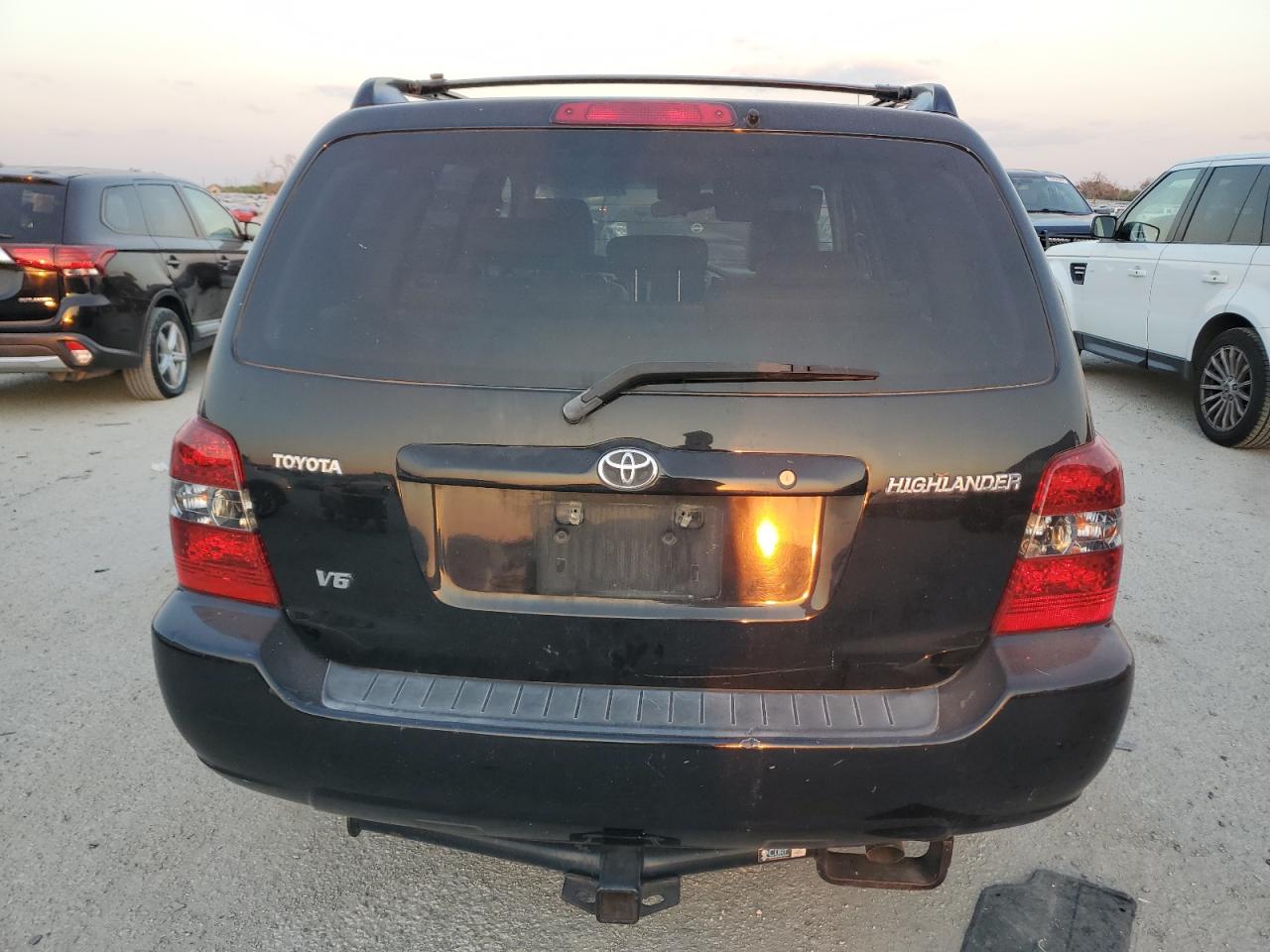 2005 Toyota Highlander - Image 6