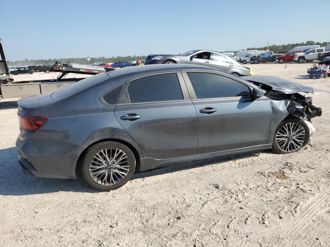 2024 Kia Forte - Image 3