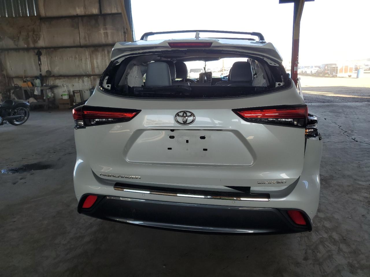 2022 Toyota Highlander Limited VIN: 5TDYZRAHXNS116327 Lot: 76268774