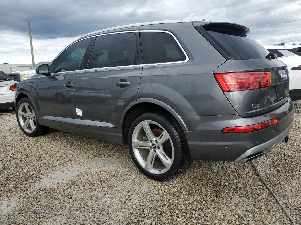 WA1VAAF78KD033427 2019 Audi Q7 Prestige