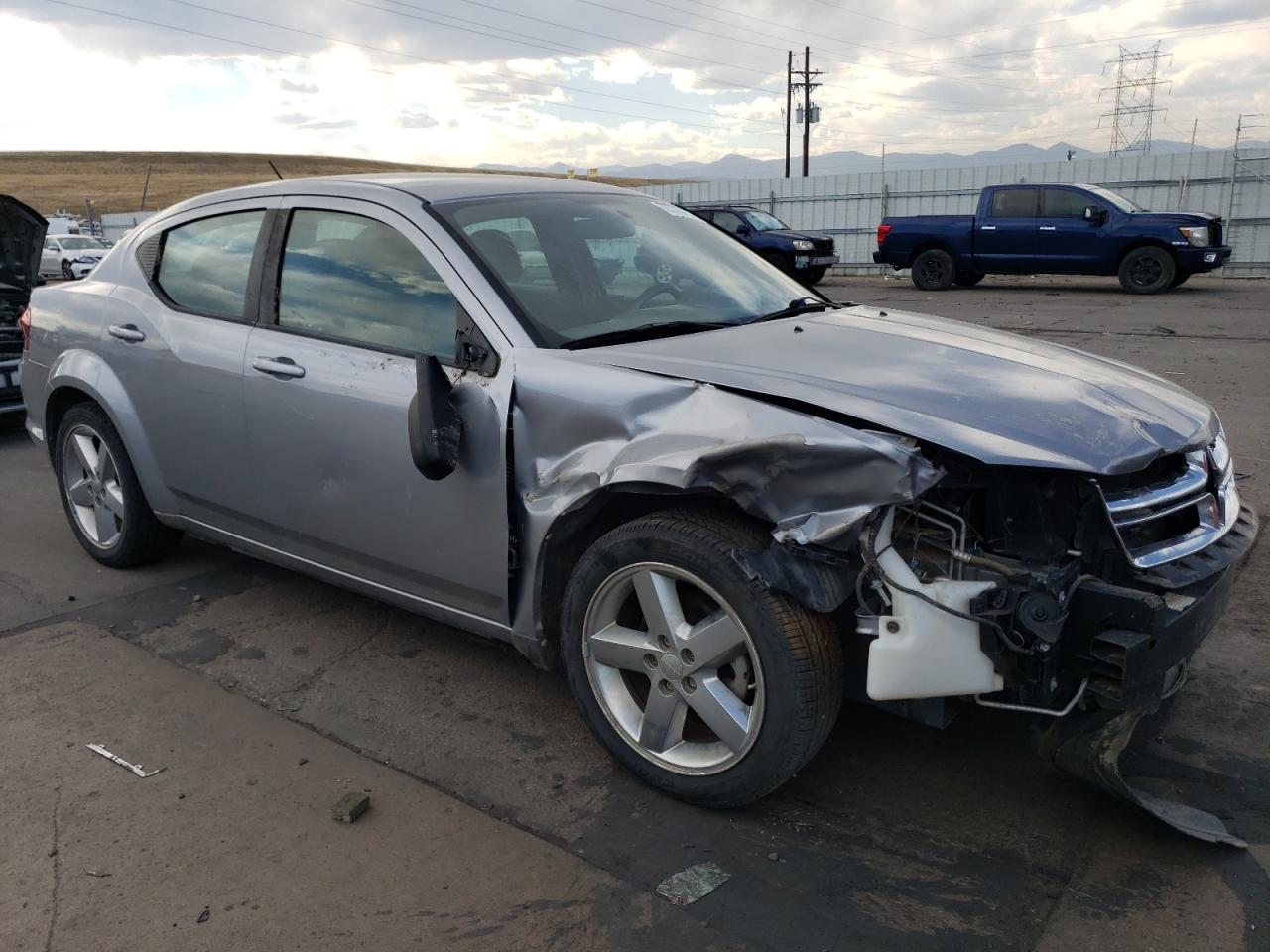 2013 Dodge Avenger - Image 4
