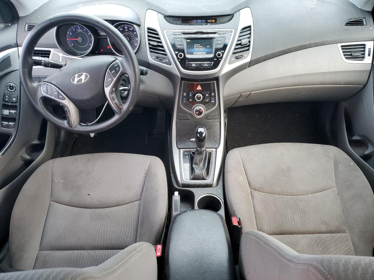 2015 Hyundai Elantra - Image 8