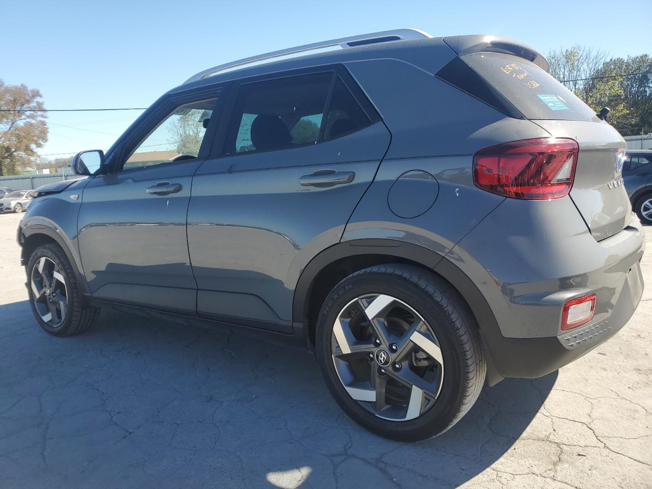 2021 Hyundai Venue - Image 2