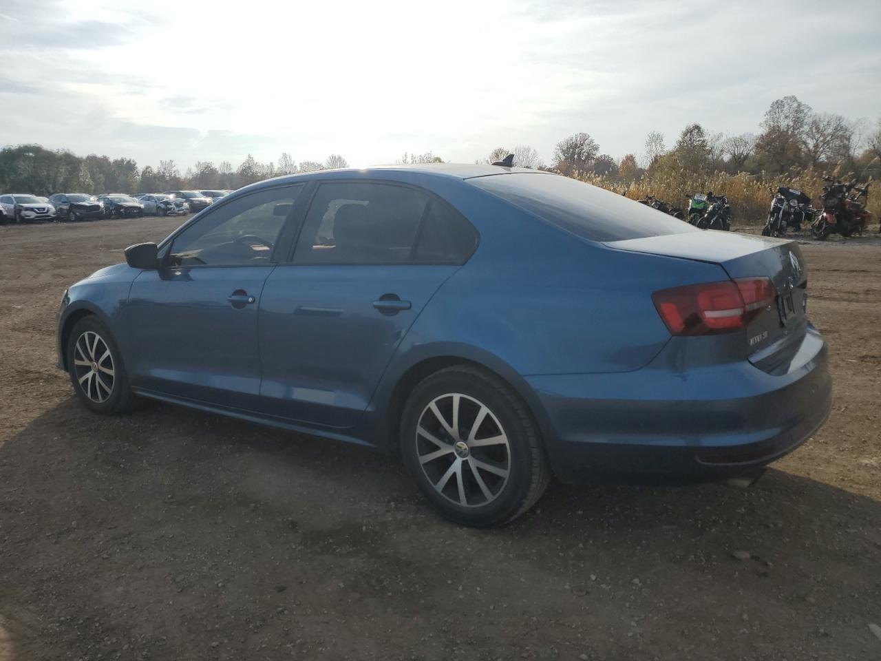 3VWD67AJ8GM411926 2016 VOLKSWAGEN JETTA - Image 2