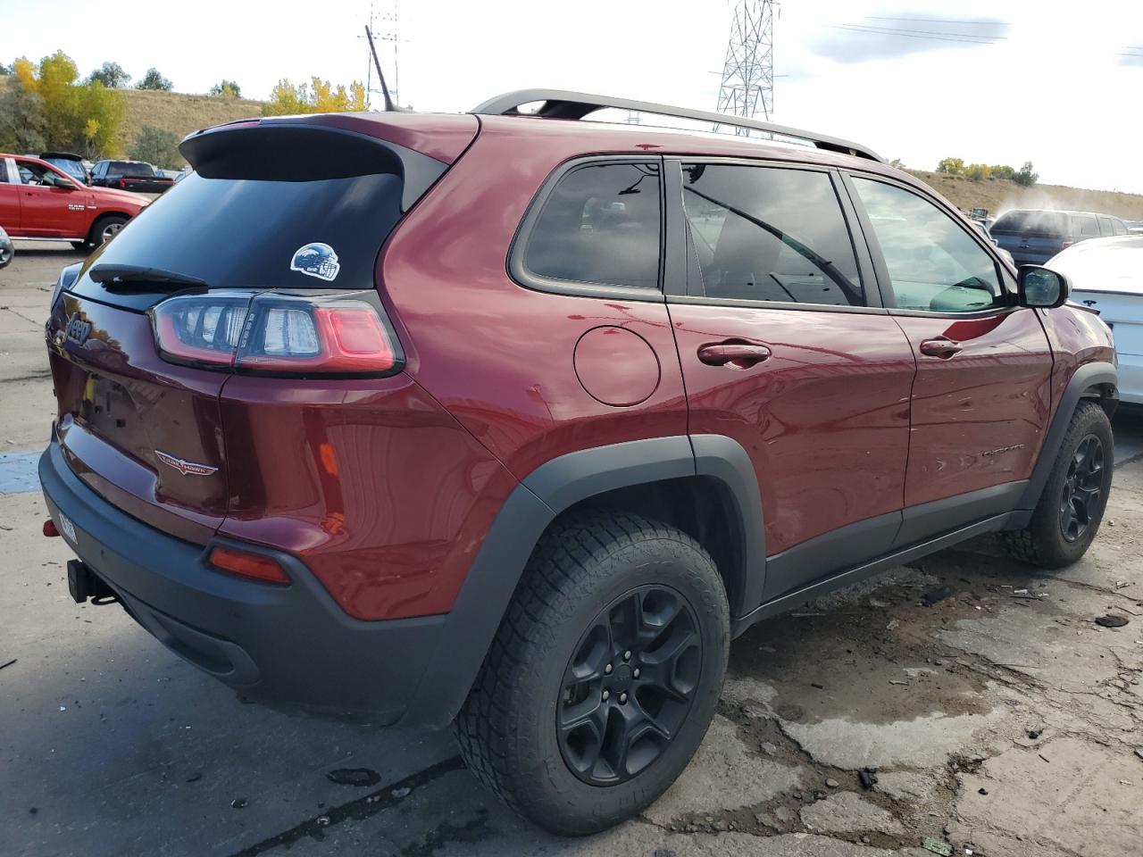 2019 Jeep Cherokee - Image 3