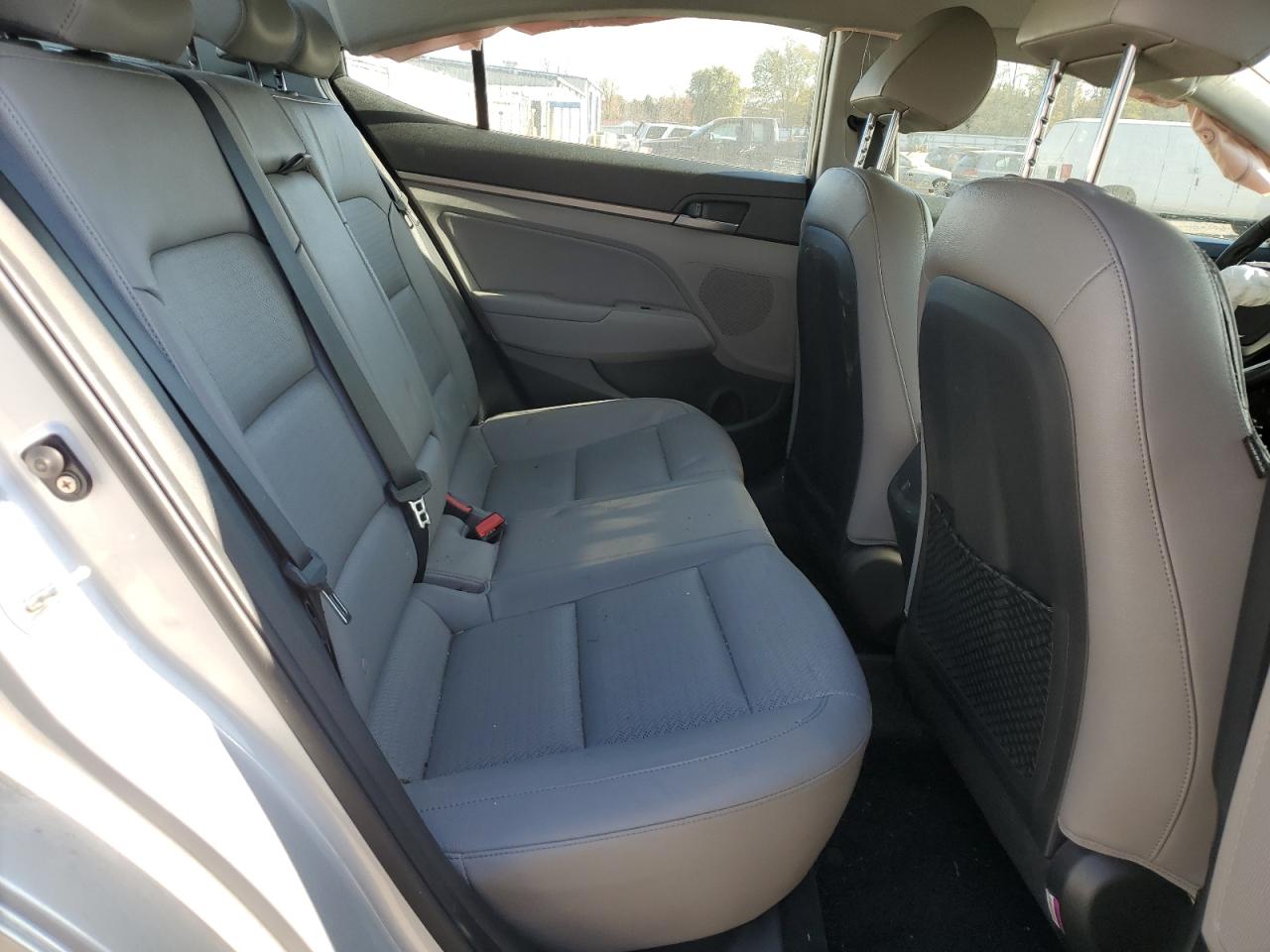 2017 Hyundai Elantra - Image 10