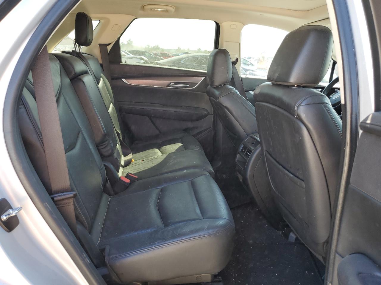 2017 Cadillac XT5 - Image 11