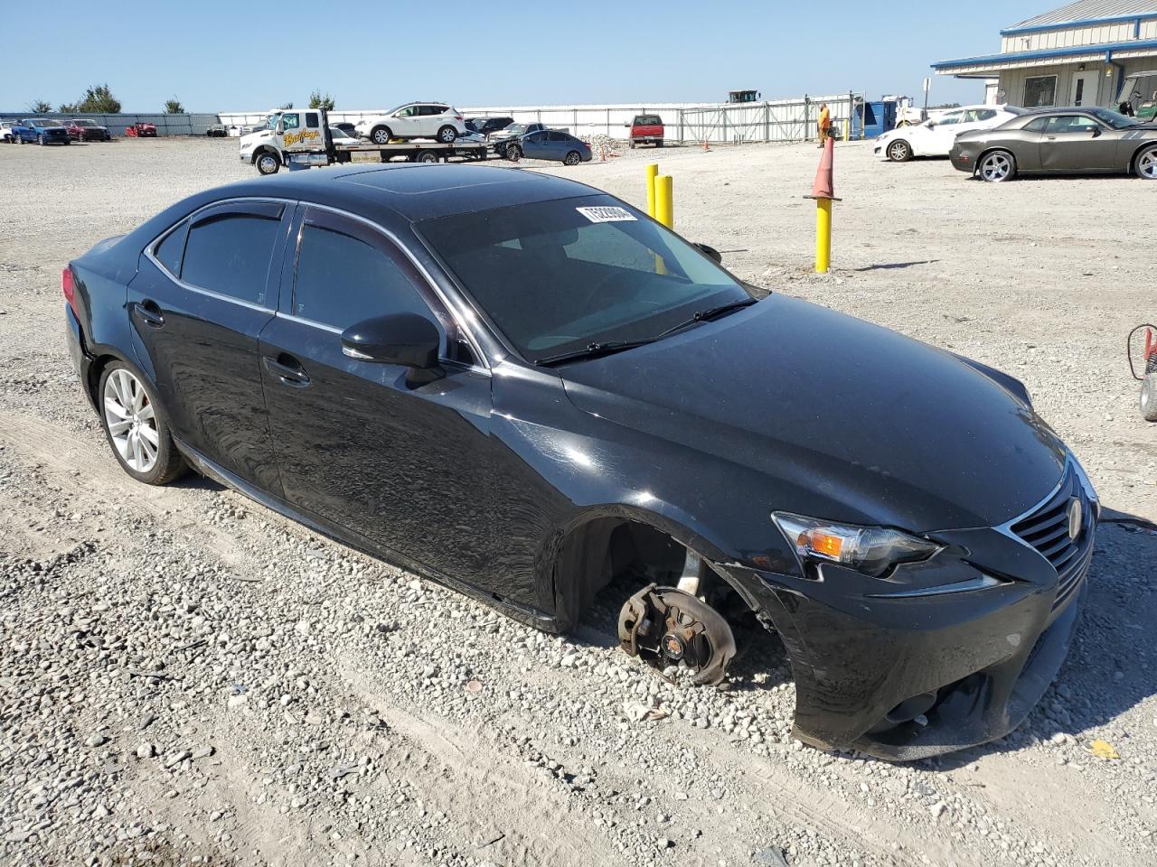 2015 Lexus IS - Image 4