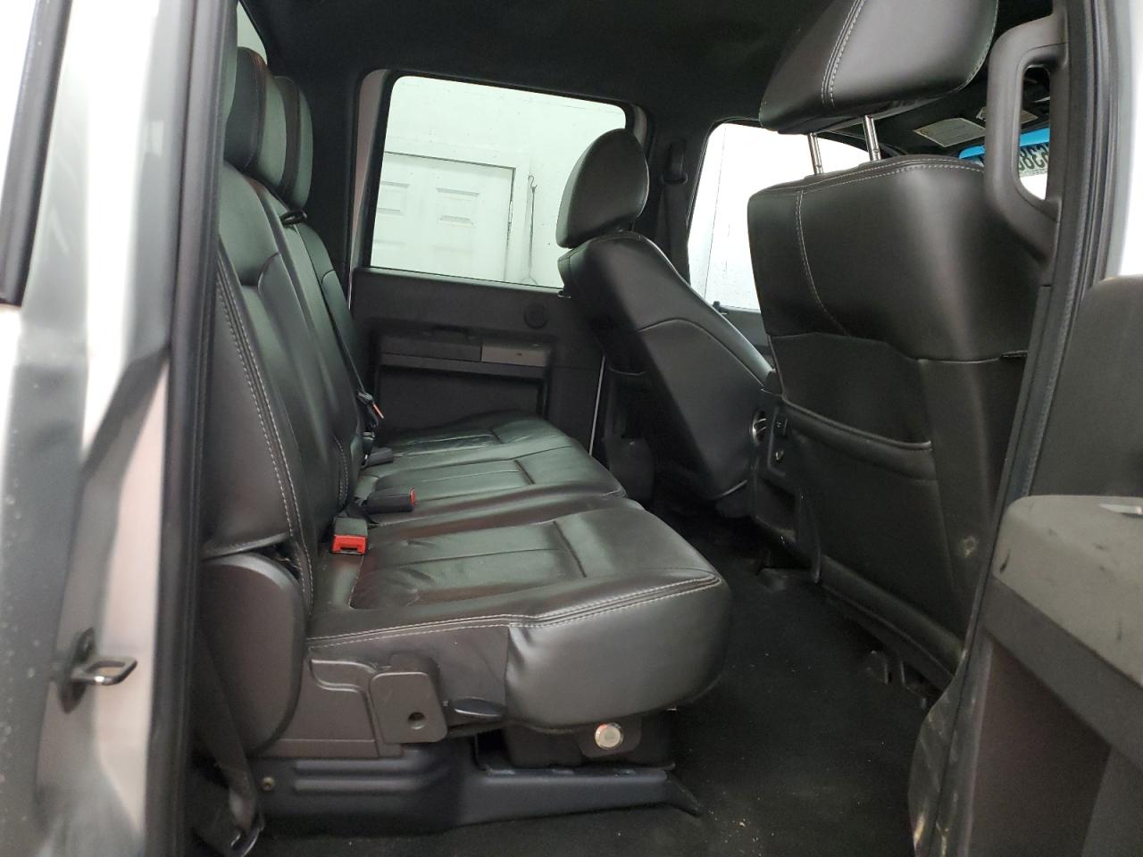 2011 Ford F250 - Image 11