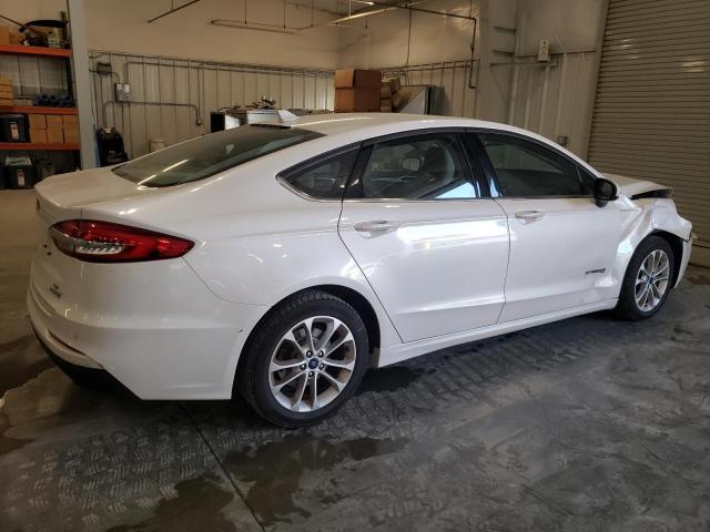  FORD FUSION 2019 Белый