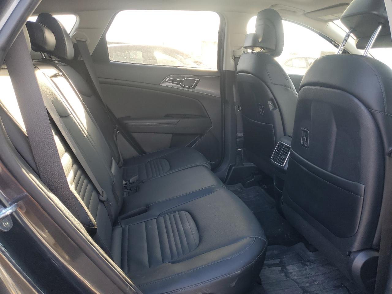 2023 Kia Sportage - Image 11