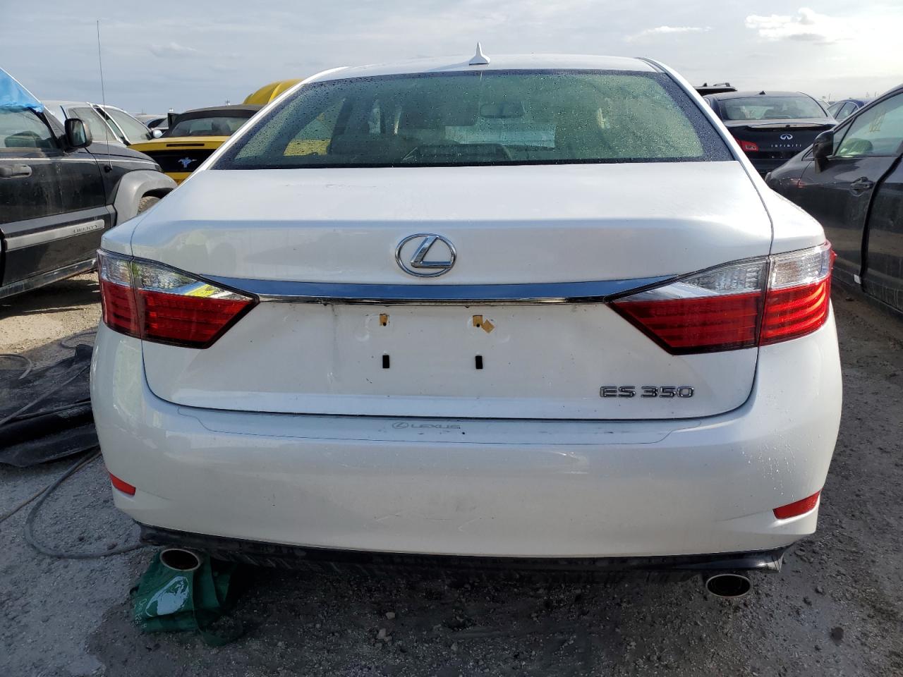 2014 Lexus ES - Image 6