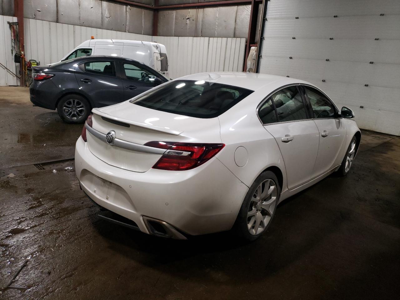 2016 Buick Regal - Image 3