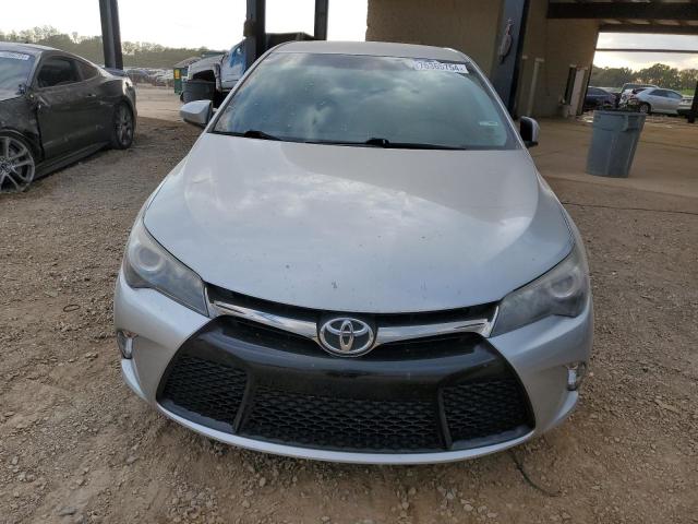  TOYOTA CAMRY 2017 Сріблястий