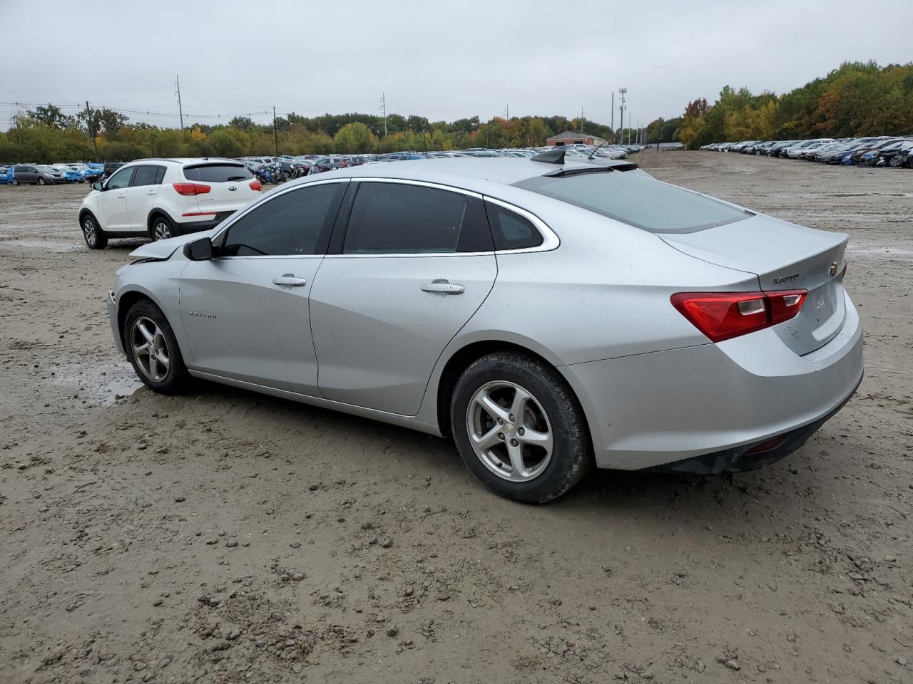 VIN 1G1ZC5ST3JF286386 2018 CHEVROLET MALIBU no.2