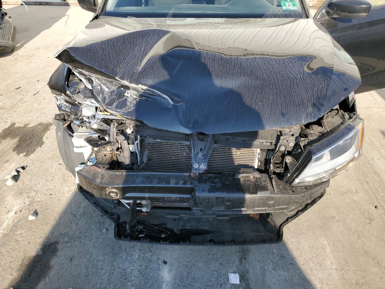 2015 Volkswagen Jetta - Image 11