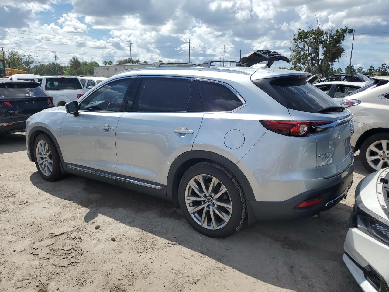 JM3TCBEYXJ0215439 2018 MAZDA CX-9 - Image 2