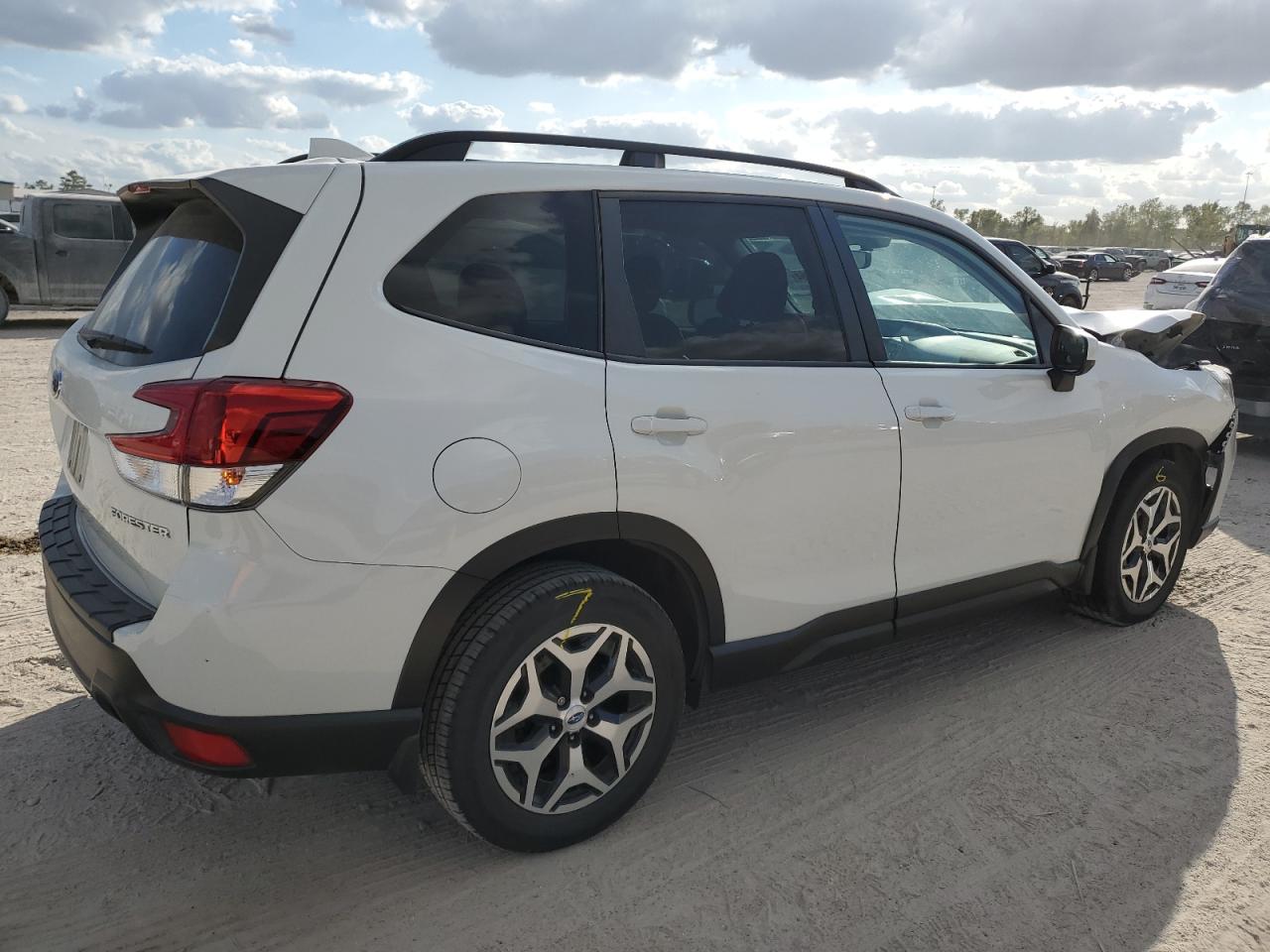 2021 Subaru Forester - Image 3