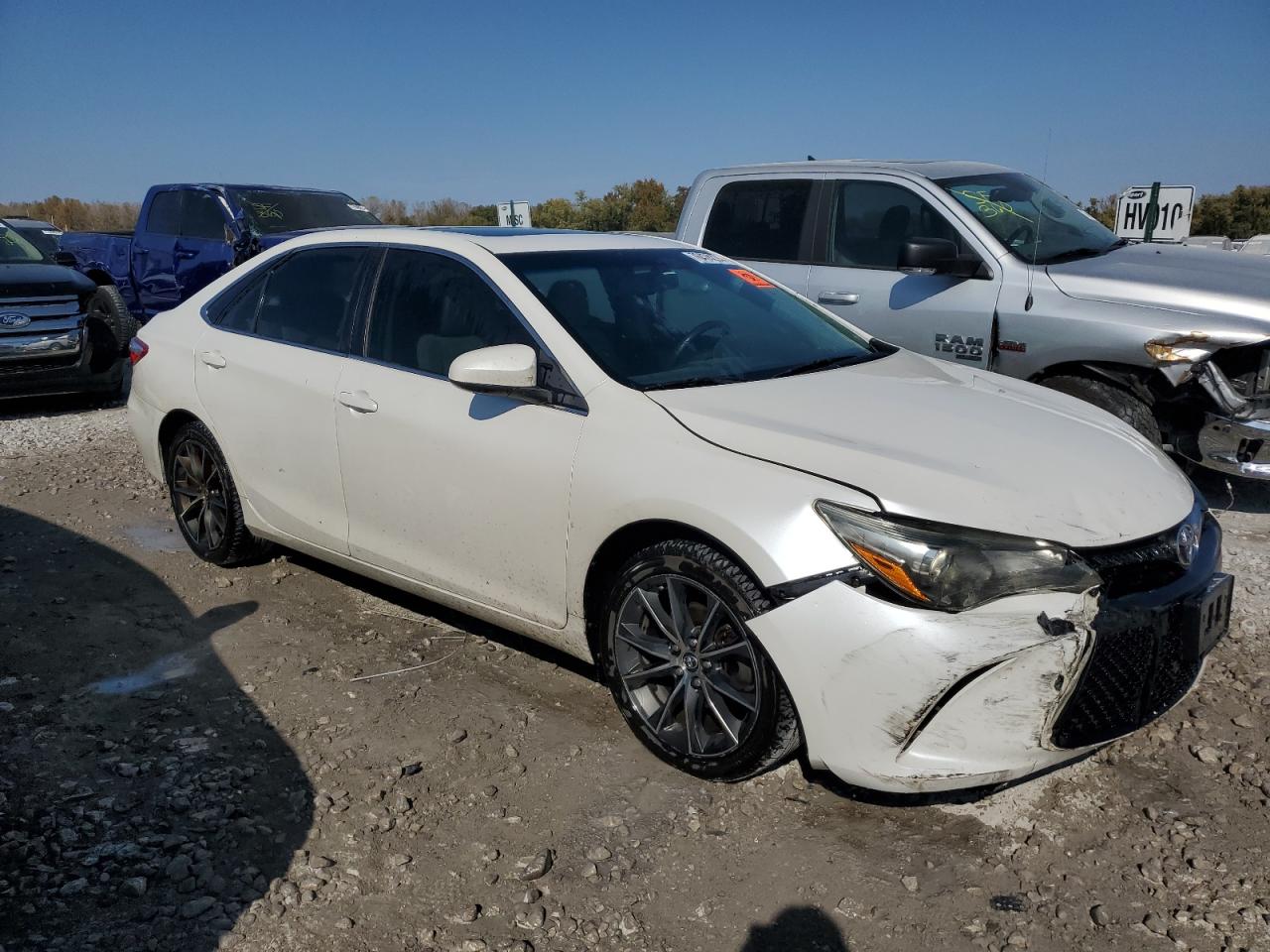 2015 Toyota Camry - Image 4