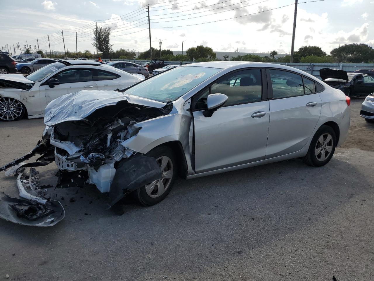 2018 Chevrolet Cruze - Image 1