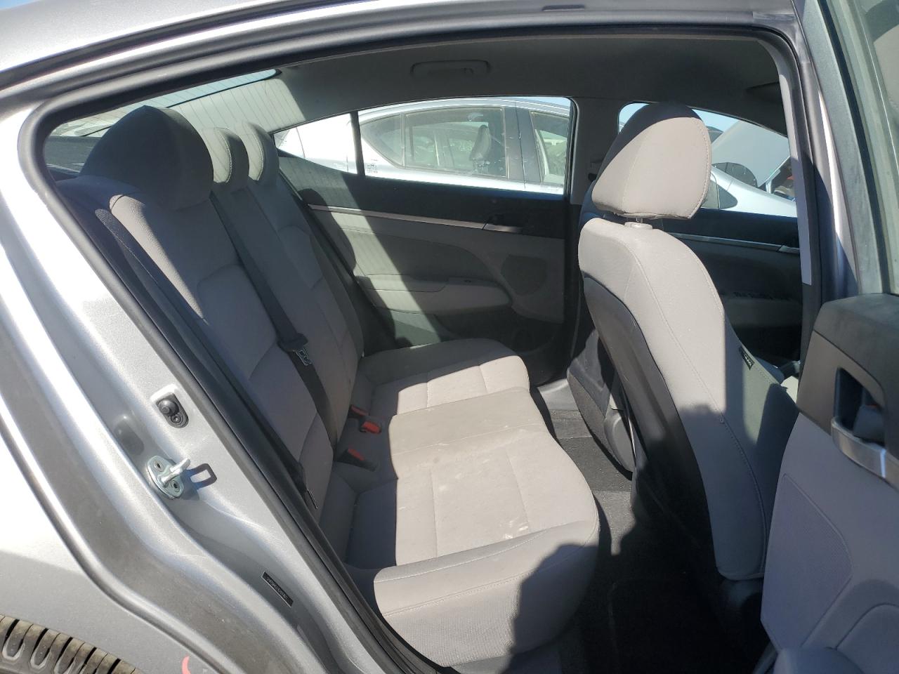 2020 Hyundai Elantra - Image 10