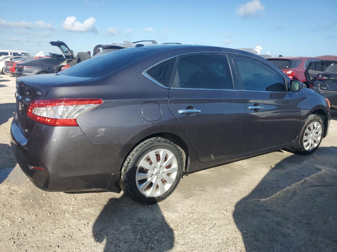 2015 Nissan Sentra - Image 3