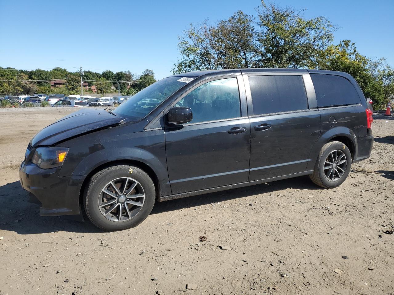 2018 Dodge Caravan - Image 1