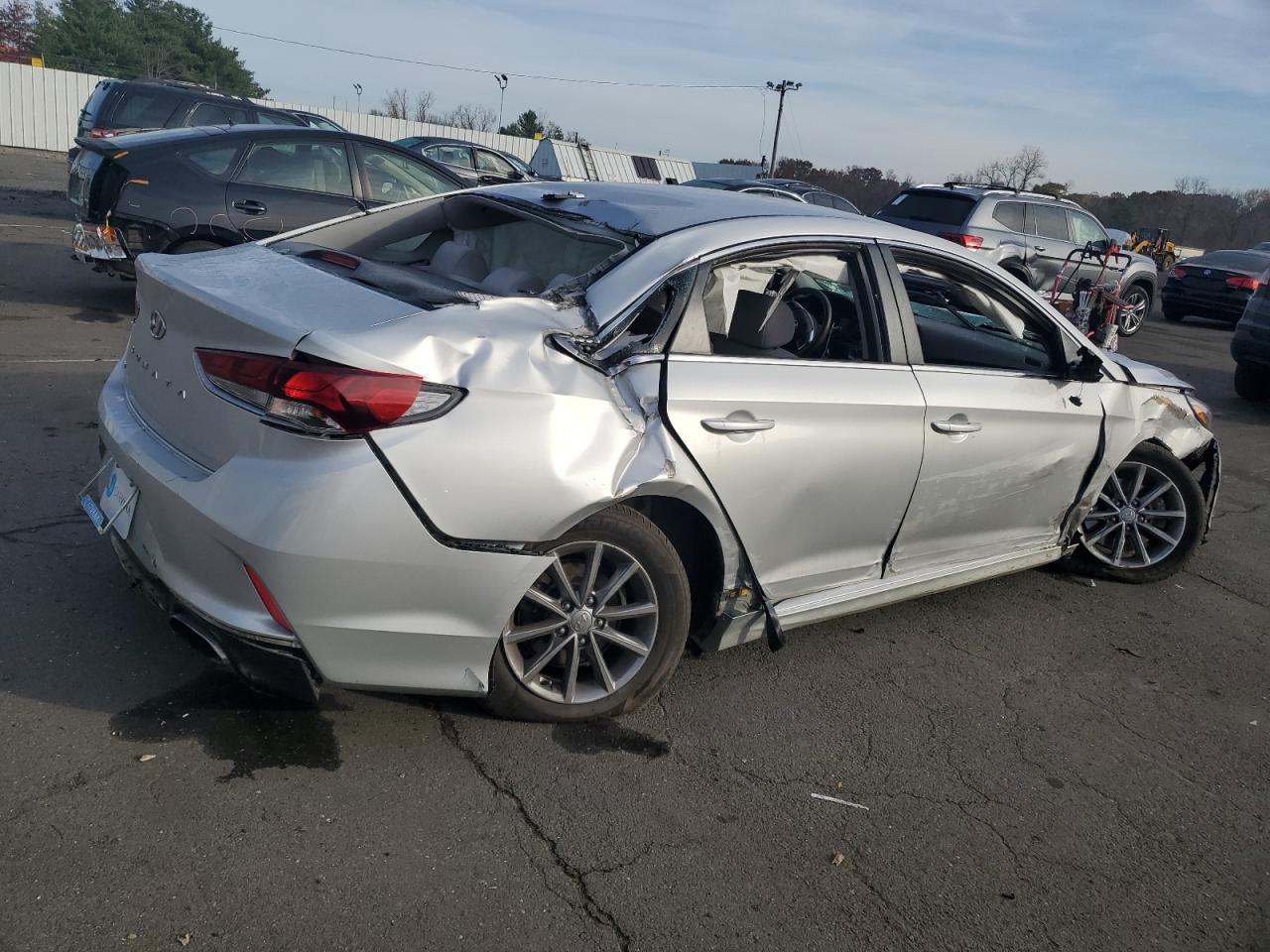 2019 Hyundai Sonata - Image 3