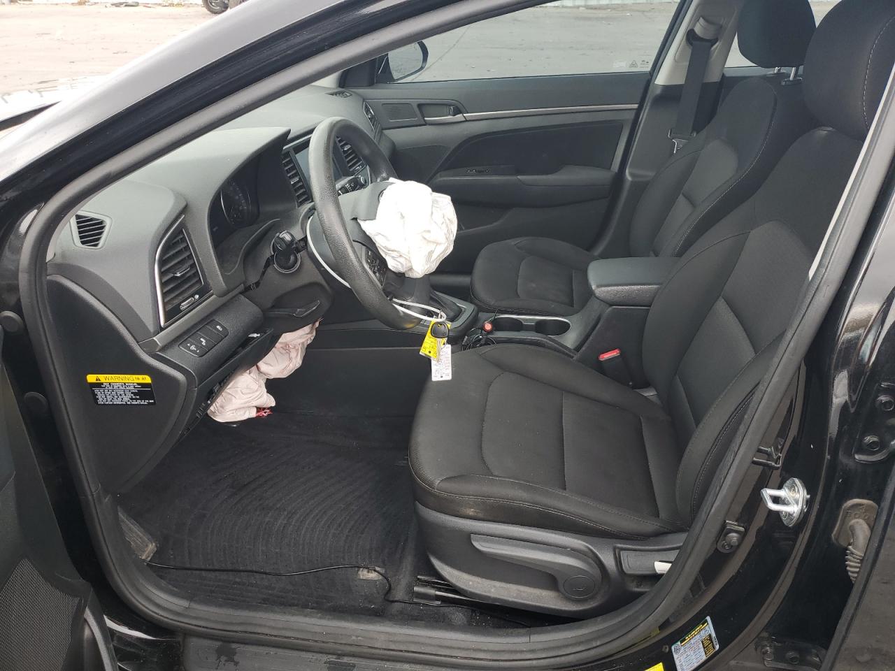 2018 Hyundai Elantra - Image 7